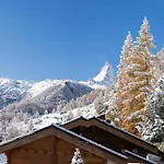 Daire Penthouse Zen - Matterhornblick- 2 Min- Vom Lift Entfernt By Interhome *
