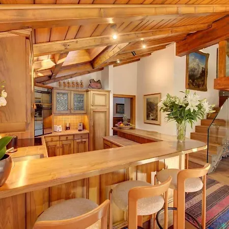 Apartment Penthouse Zen - Matterhornblick- 2 Min- Vom Lift Entfernt By Interhome Zermatt