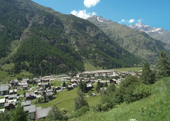 Apartment Penthouse Zen - Matterhornblick- 2 Min- Vom Lift Entfernt By Interhome